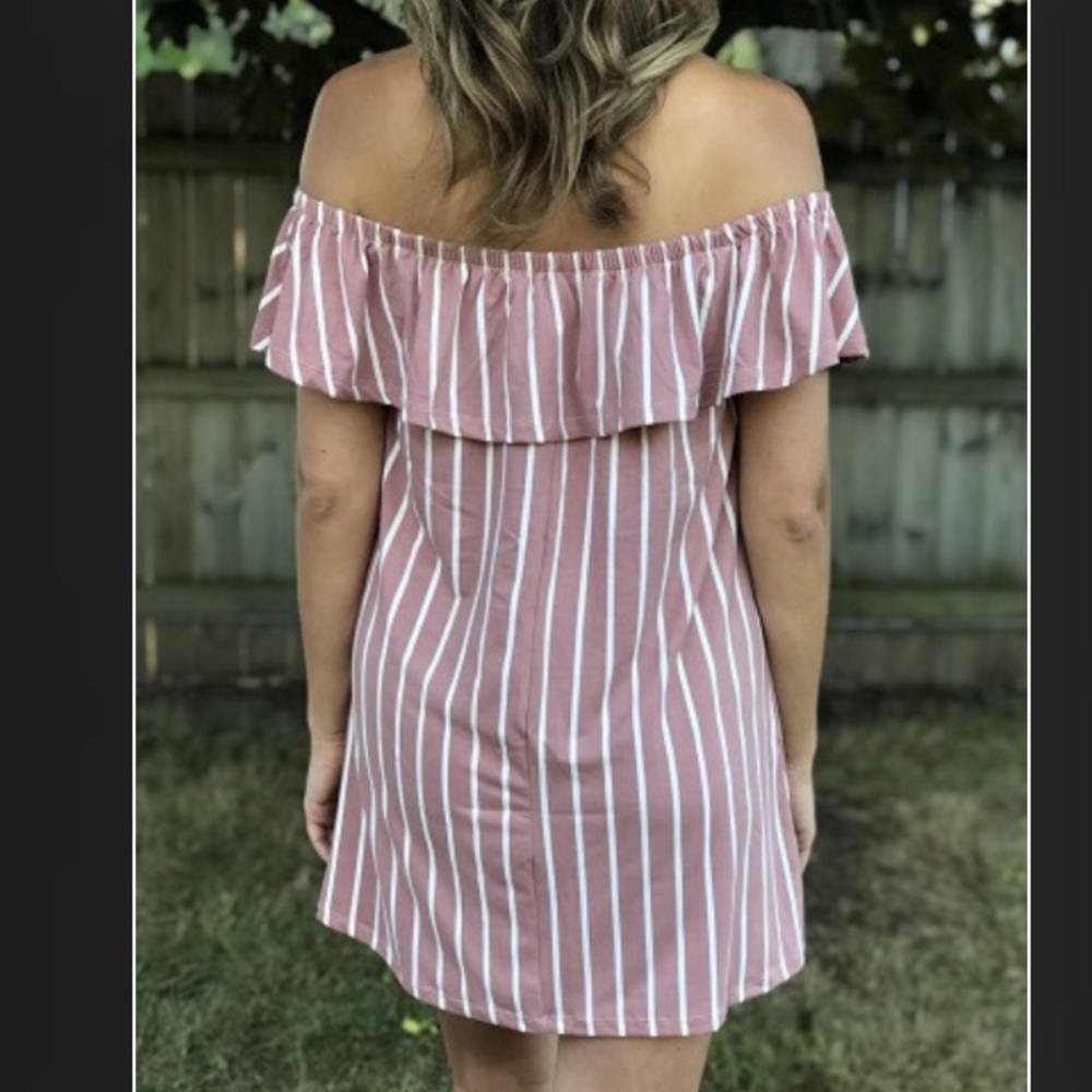LAST ONE! Off the shoulder striped shift dress - Picture 2 of 4